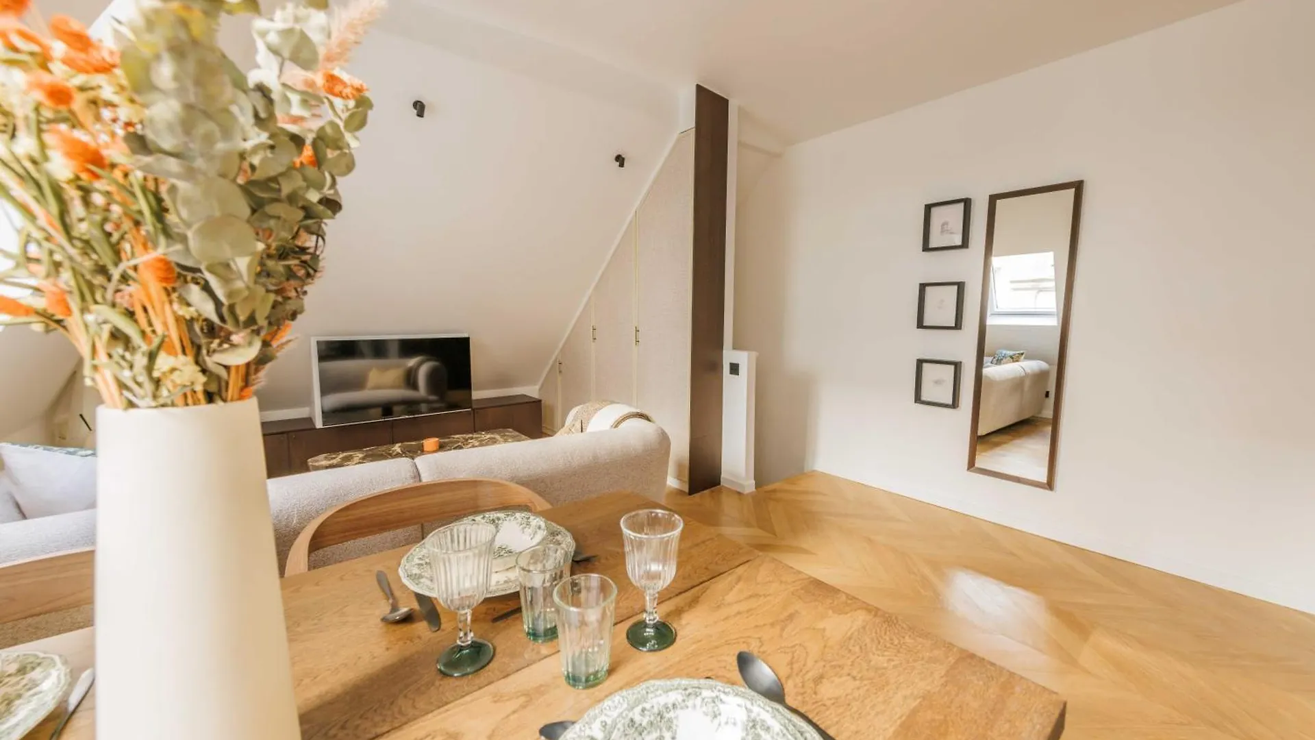 Apartment Classy St Honore - Louvre Paris